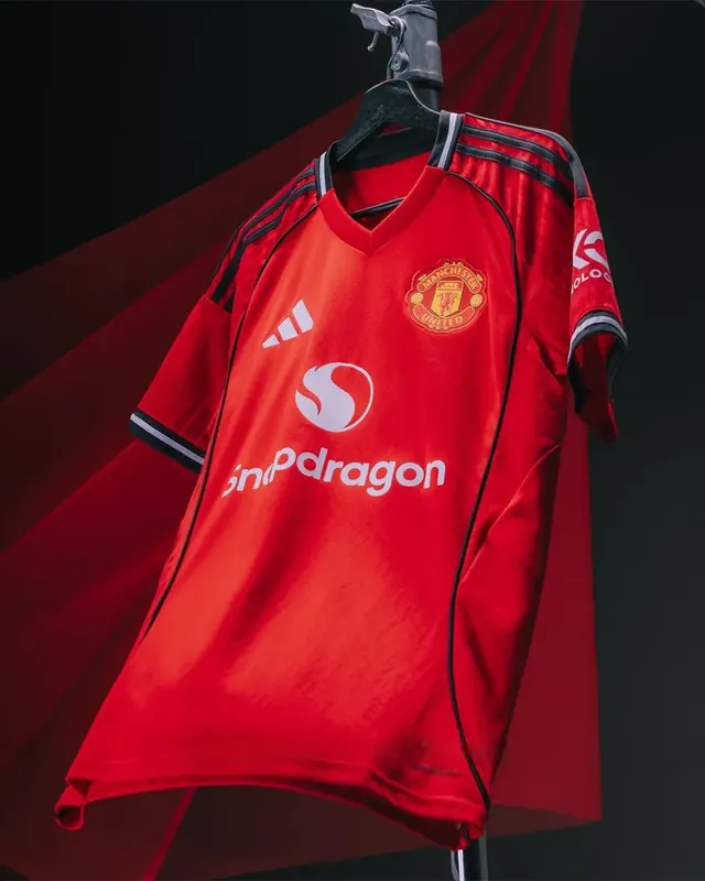 Manchester United 2025/26 Home Jersey (Player Version)